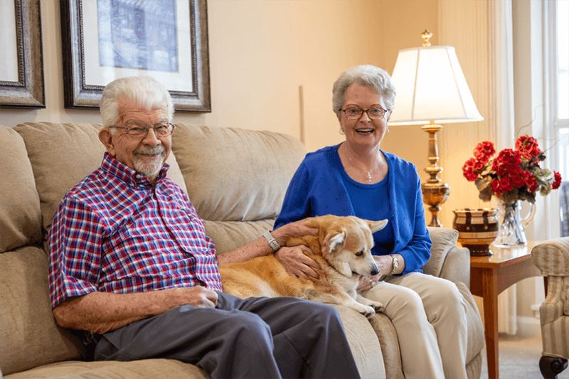 Hoen's living room.png